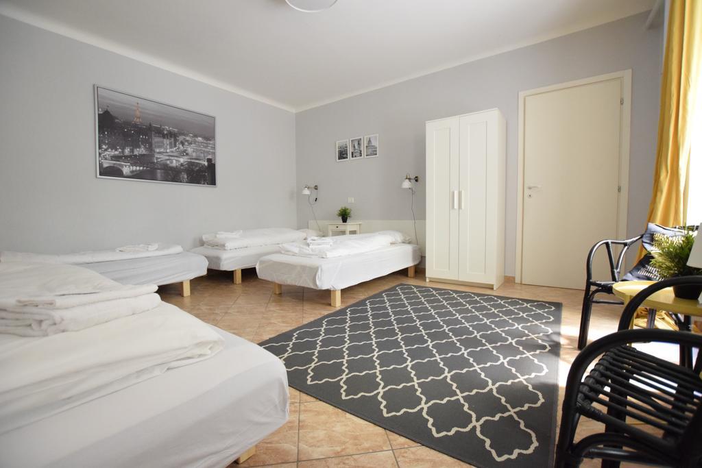 Budget Apartment By Hi5 - Revai Koz Βουδαπέστη Εξωτερικό φωτογραφία