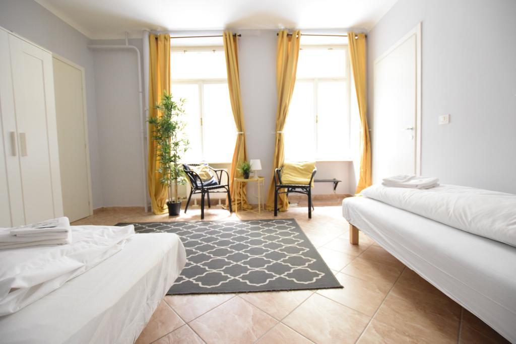 Budget Apartment By Hi5 - Revai Koz Βουδαπέστη Εξωτερικό φωτογραφία