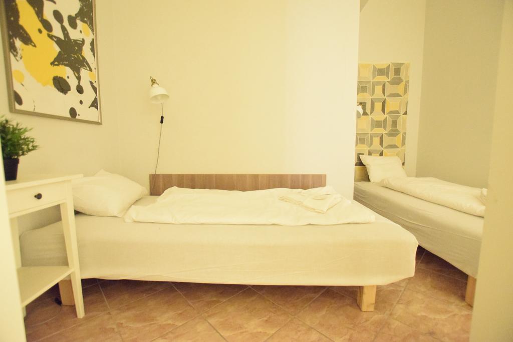 Budget Apartment By Hi5 - Revai Koz Βουδαπέστη Εξωτερικό φωτογραφία